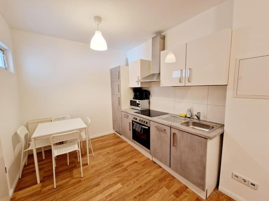 Appartamento Lovely Apartament In Mitte 11 Berlino